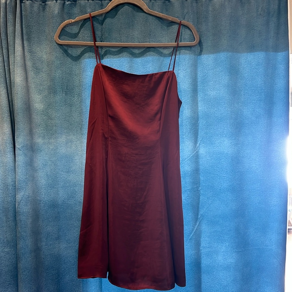 Beautiful maroon/brown colored Aritzia satin dress elastic in back. EUC